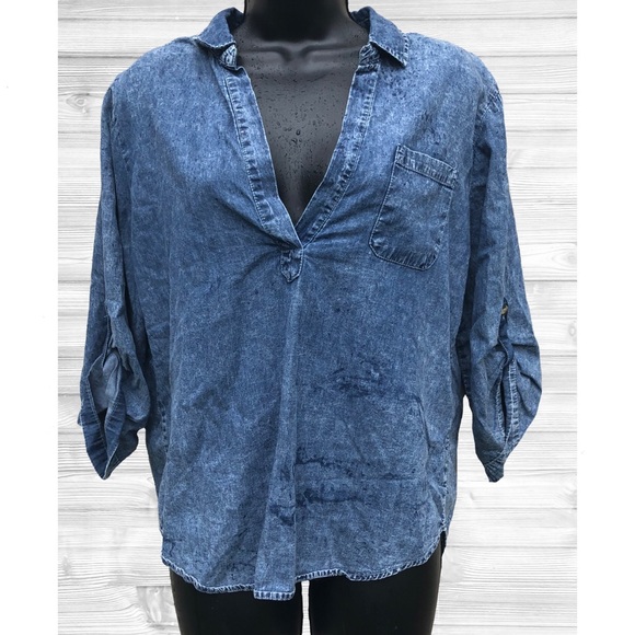 Dizzy Lizzy Tops - ⚡️4/$16⚡️Dizzy Lizzy | Chambray Pullover Shirt